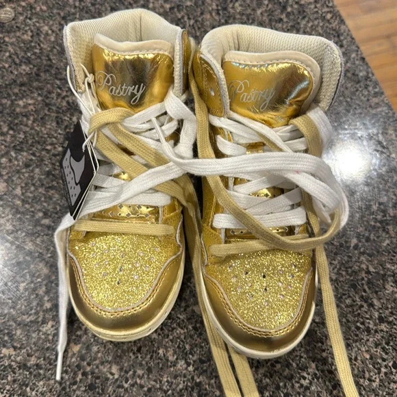 Pastry Shoes Pastry Glam Pie Gold High Top New With Tags Size